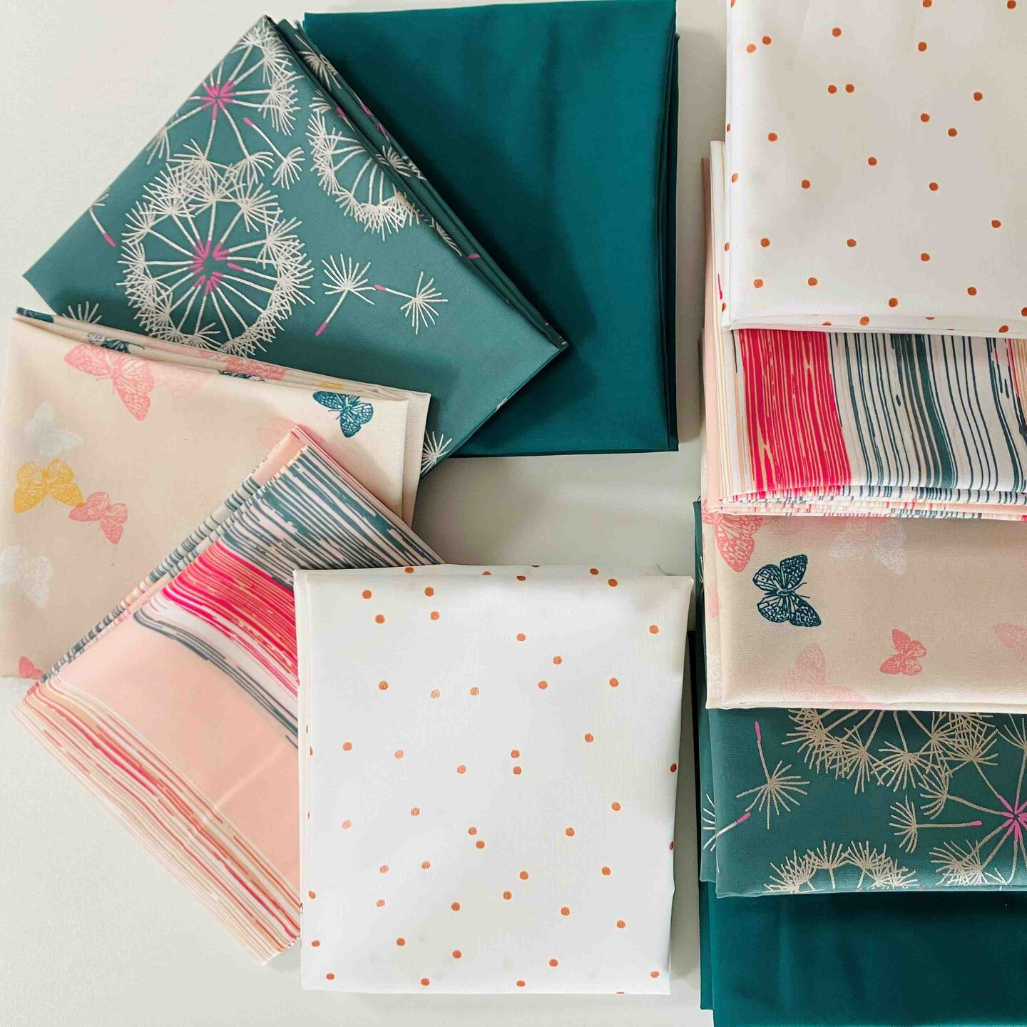 Balíček látek Fat quarters Tiny Dancer