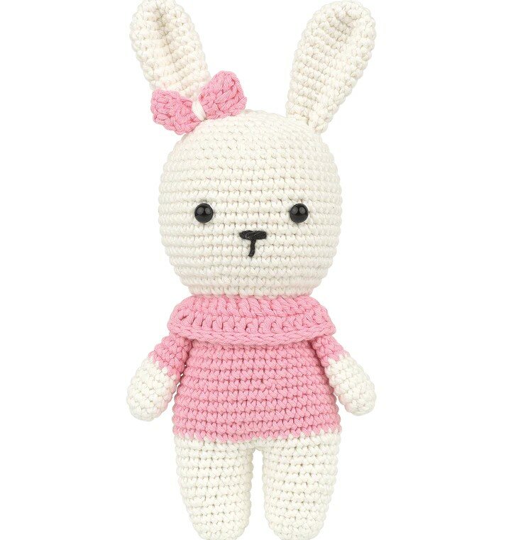 A28C06-S Martha the Rabbit Amigurumi Crochet Kit